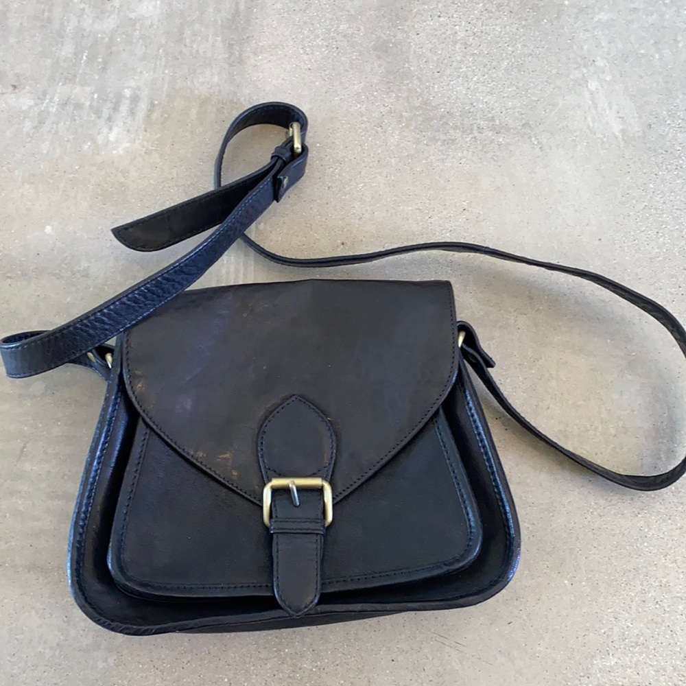 Joyn Handmade Leather Crossbody Bag -Black/Gold